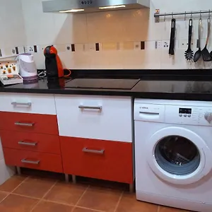 https://apartamento-plaza-alfonso-xii.es-andalucia.com